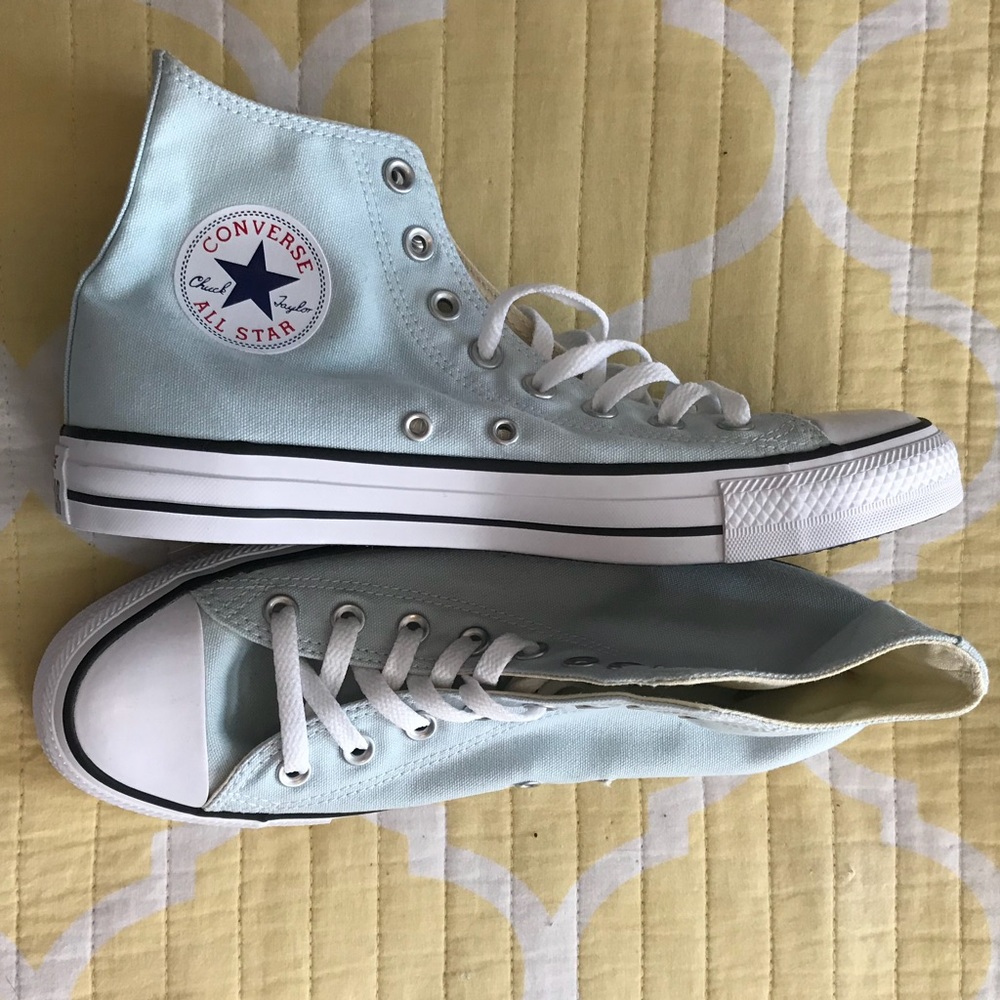 Baby blue converse High Tops